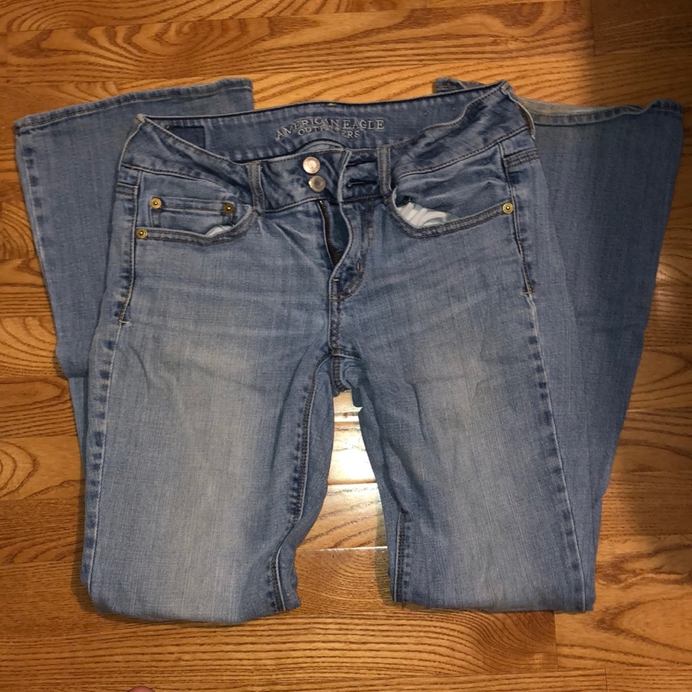 American Eagle “Artist Stretch” Jeans